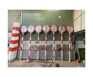 Trụ biển báo tốc độ