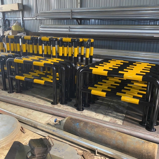 Rào chắn, cọc tiêu thép, trụ chống va